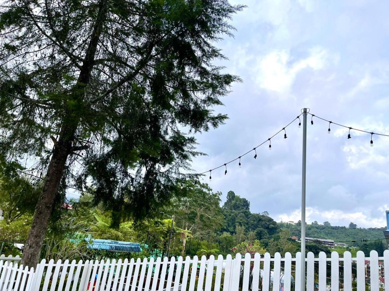 Blue Cabins By Pfordten Cottage Cameron Highlands Exterior foto